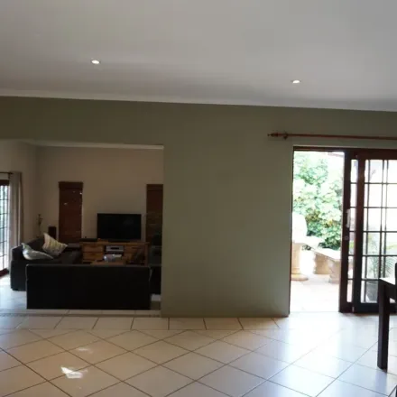 Image 2 - Pioneer Close, Westridge, Umhlanga Rocks, 4319, South Africa - Apartment for rent