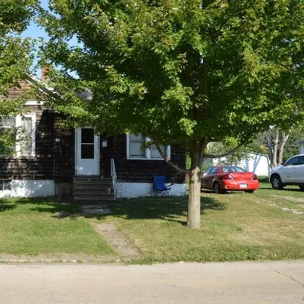 Buy this 1 bed house on 408 East Wilson Street in Streator, IL 61364