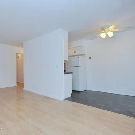 Image 7 - 475 Armstrong Avenue, New York, NY 10308, USA - Apartment for sale
