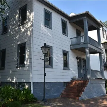 Buy this studio house on 206 North Street in Portsmouth, VA 23704