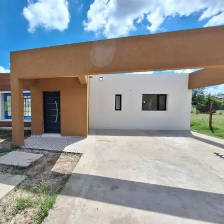 Buy this 3 bed house on Viento Norte 196 in Departamento San Lorenzo, Roldán