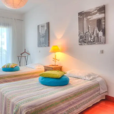 Rent this 2 bed apartment on Pasaje Vilamoura in 815 1746 Provincia de Cordillera, Chile