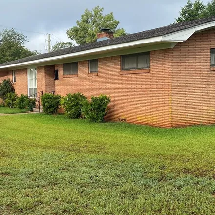Buy this 4 bed house on 200 Southeast 3rd Street in Mount Enterprise, Rusk County