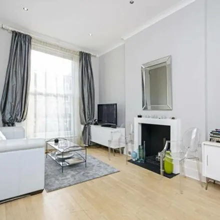 Image 5 - 12a Sutherland Avenue, London, W9 2HE, United Kingdom - Apartment for rent