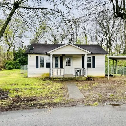 Buy this 2 bed house on 1033 Brown Avenue in Morristown, TN 37813