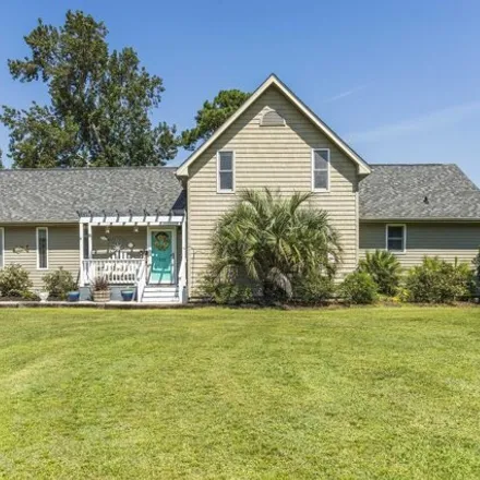 Buy this 3 bed house on 446 Masters Lane in Pender County, NC 28443