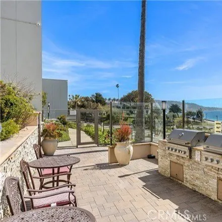 Image 6 - 640 The Village, Redondo Beach, CA 90277, USA - Condo for rent