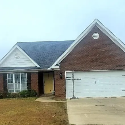 Buy this 3 bed house on 341 Powder Horn Lane in Dothan, AL 36350
