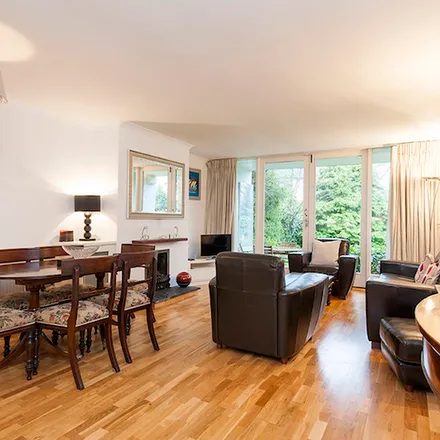 Rent this 2 bed apartment on Durham Road in Sandymount, Dublin