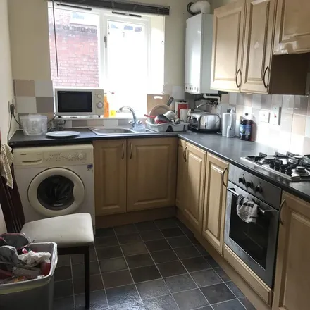 Rent this 3 bed apartment on Chahal Convenience Store in 21 Larkdale Street, Nottingham