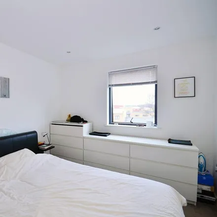Image 2 - Kings Quarter Apartments, 170 Copenhagen Street, London, N1 0SS, United Kingdom - Apartment for rent