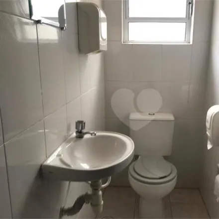 Rent this studio house on Avenida Sabiá 815 in Indianópolis, São Paulo - SP