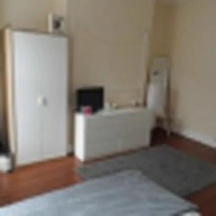 Rent this 7 bed apartment on Garmoyle Road in Liverpool, L15 3JB