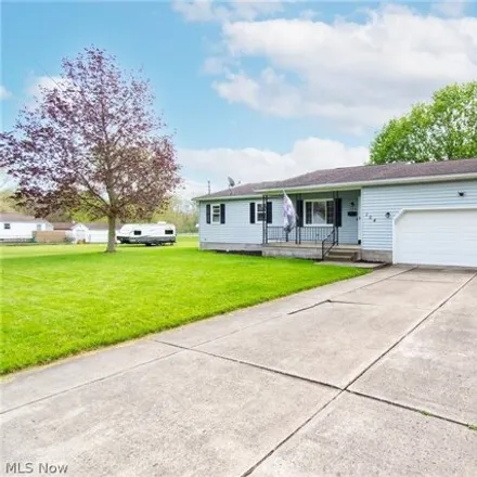 Image 1 - Rexall Avenue Southeast, Weathersfield Township, Niles, OH 44446, USA - House for sale