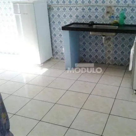 Rent this 7 bed house on Rua Vieira Gonçalves in Martins, Uberlândia - MG