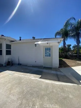 Image 1 - 6680 Wynne Avenue, Los Angeles, CA 91335, USA - House for rent