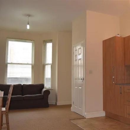 Image 3 - Hunt Street, Swindon, SN1 3HW, United Kingdom - Apartment for rent