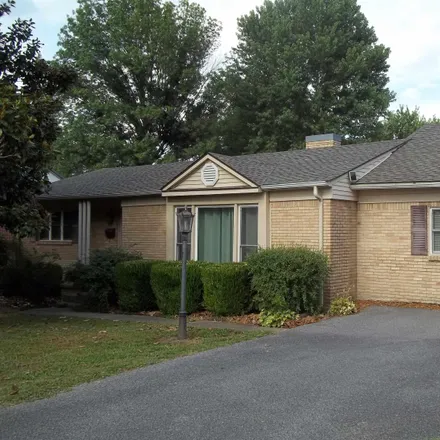 Buy this 3 bed house on 102 Lincoln Drive in Mayfield, KY 42066