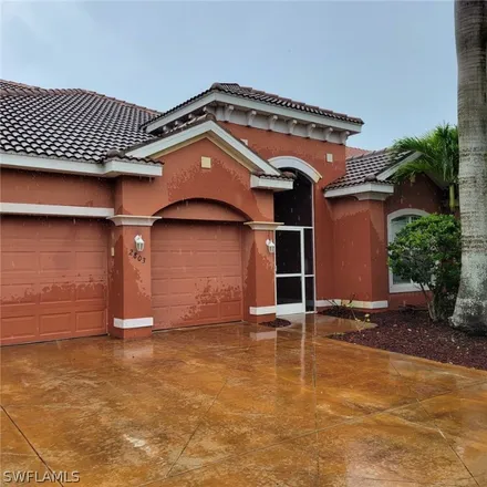 Buy this 5 bed house on 2803 Via Piazza Loop in The Forum, Fort Myers