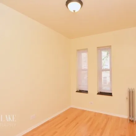 Image 3 - 6250 North Winthrop Avenue, Chicago, IL 60660, USA - Apartment for rent