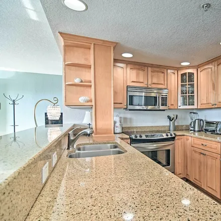 Image 3 - Clearwater, FL - Condo for rent