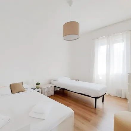 Rent this 2 bed apartment on 25015 Desenzano del Garda BS
