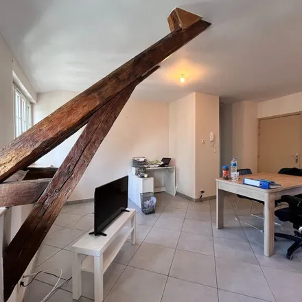 Rent this 3 bed apartment on Cathédrale Notre-Dame de Rodez in Rue Salvaing, 12000 Rodez