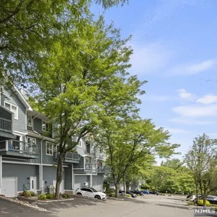 Image 1 - Valley Chapel, Skyview Terrace, Albion Place, Clifton, NJ 07013, USA - Townhouse for rent