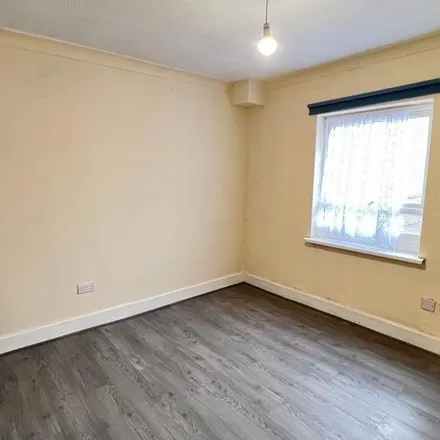 Image 3 - SabTech Solutions, High Town Road, Luton, LU2 0DQ, United Kingdom - Apartment for rent