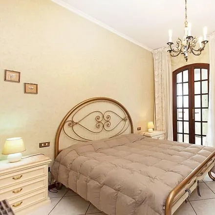 Rent this 5 bed house on Cagliari