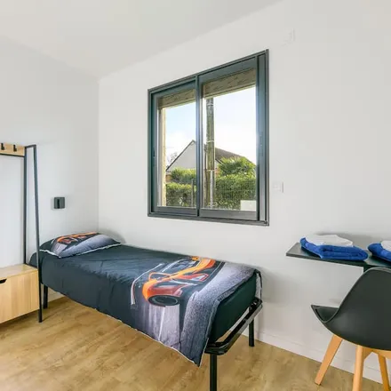Rent this 2 bed house on Saint-pavin-des-champs in 72220 Saint-Gervais-en-Belin, France