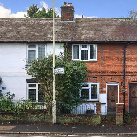 Rent this 3 bed house on Tring Market Auctions in Brook Street, Wigginton
