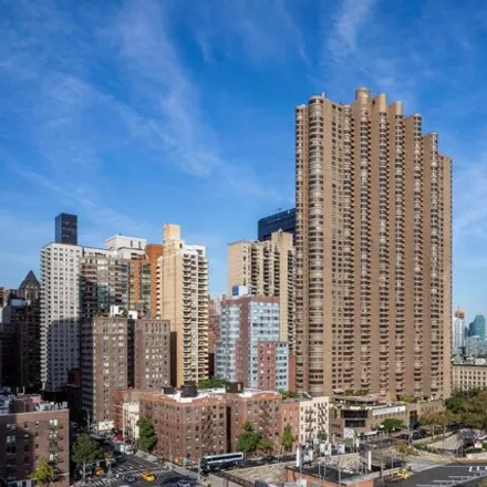 Image 8 - The Corinthian, 330 East 38th Street, New York, NY 10016, USA - Condo for sale