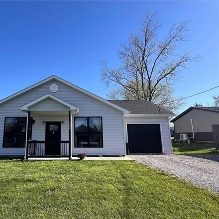 Buy this 2 bed house on 416 4th Street in New London, Ralls County