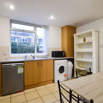 Image 6 - 2-22 Daley Street, London, E9 6HR, United Kingdom - Townhouse for rent