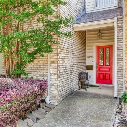 Image 8 - 6878 Anglebluff Circle, Dallas, TX 75248, USA - Townhouse for sale