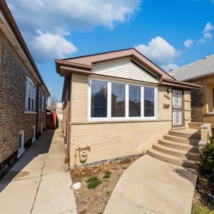 Rent this 3 bed house on 3518 West 59th Place in Chicago, IL 60629