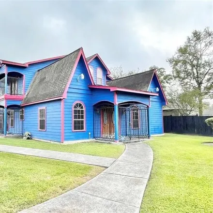 Buy this 5 bed house on 7534 Bigwood Street in Houston, TX 77016