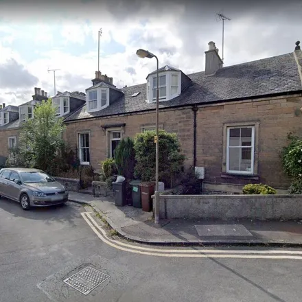Rent this 4 bed townhouse on Coltbridge Avenue in City of Edinburgh, EH12 6AF