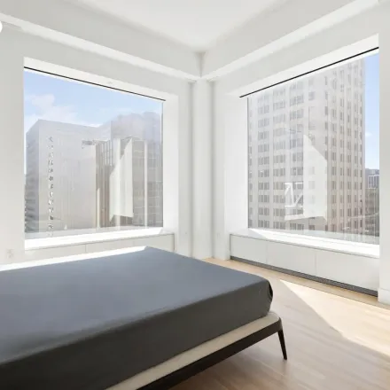 Rent this 4 bed apartment on 432 Park Avenue in New York, NY 10022
