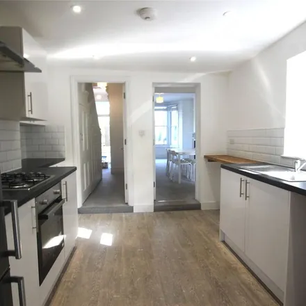 Image 5 - Beechfield Road, Catford Hill, London, SE6 4PJ, United Kingdom - Apartment for rent
