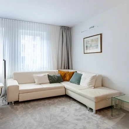 Rent this 2 bed apartment on Kohlhökerstraße 18 in 28203 Bremen, Germany