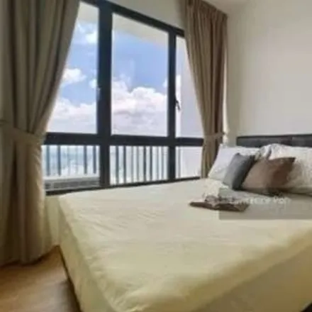 Rent this 1 bed apartment on Ayer Rajah Expressway in Singapore 129961, Singapore