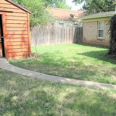 Image 3 - 2316 15th St, Lubbock, Texas, 79401 - House for rent