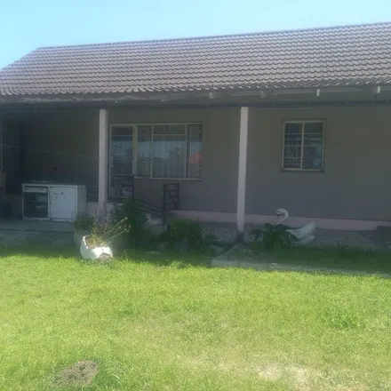 Rent this 3 bed apartment on unnamed road in Kouga Ward 4, Kouga Local Municipality