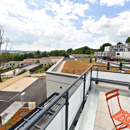 Rent this 4 bed apartment on 4 Chemin des Tilleroyes in 25000 Besançon, France