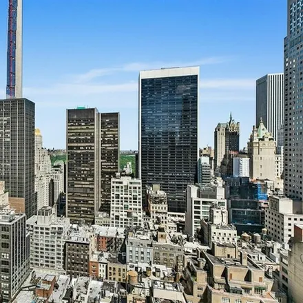 Buy this studio apartment on 15 WEST 53RD STREET 26E in New York