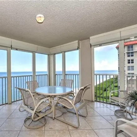 Image 4 - Vanderbilt Shores Homes, 10701 Gulfshore Drive, Naples, FL 34108, USA - Condo for rent