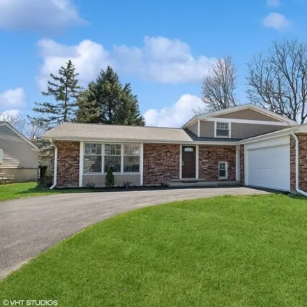 Buy this 3 bed house on 255 West Pickwick Road in Arlington Heights, IL 60005