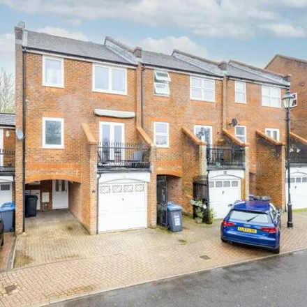 Buy this 5 bed townhouse on 30 Manning Close in East Grinstead, RH19 2DR